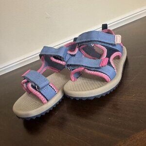 OshKosh Toddler Sandals – Size 9 – Excellent Condition (Worn Once)